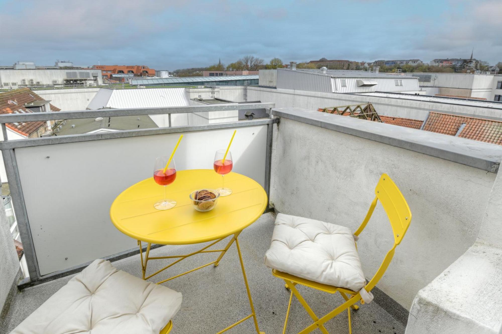 Mittendrin - Apartment Mit 2 Balkonen Sehr Zentral Flensburgo Exterior foto